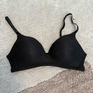 Unbranded Black Geometric Pattern Wireless T-Shirt Bra 36B RN146342